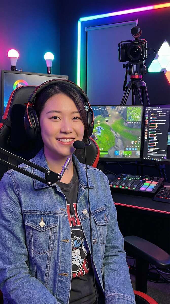 17c一起草创作者